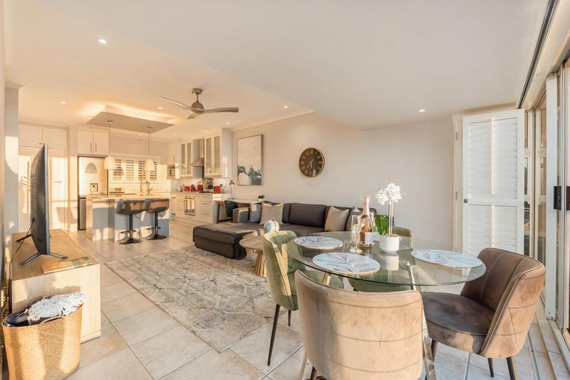 To Let 2 Bedroom Property for Rent in Camps Bay Western Cape